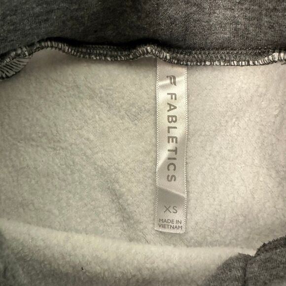 Fabletics Women's XS Gray Mock Neck Sweatshirt Long Sleeve - Picture 6 of 6